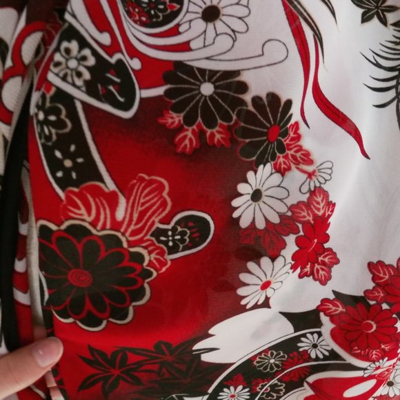 Patterned Slit-Sleeve Blouse - Picture 4 of 6